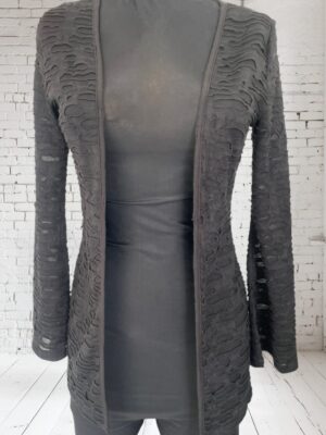 Sobrepuesto. SHEIN. Talla M.