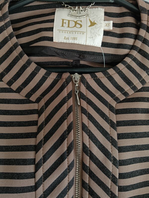 Chaqueta. FDS Collection. Talla XS