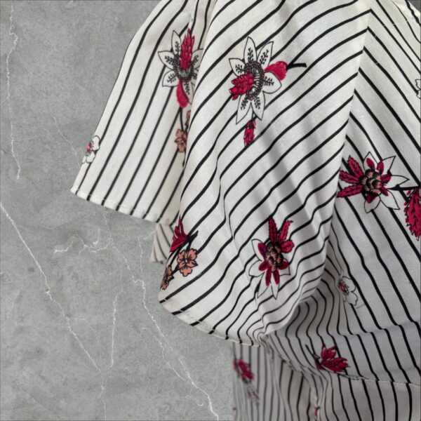 Blusa. Seven•Seven. Talla L.