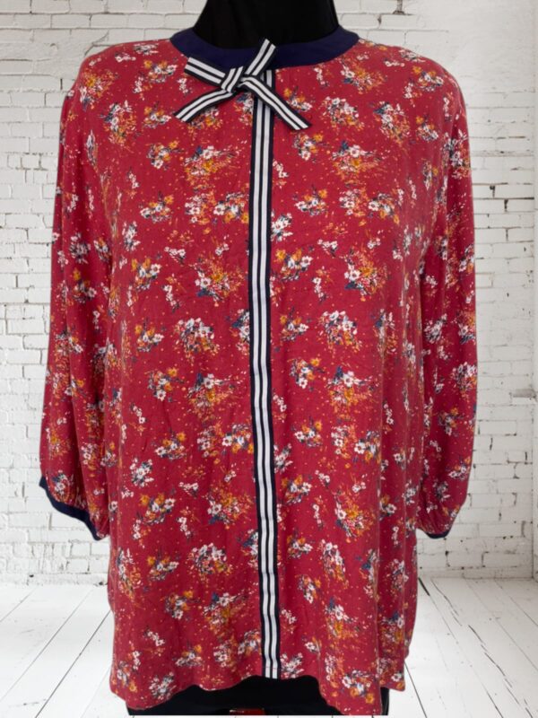 Blusa Pat Primó. Talla 16.