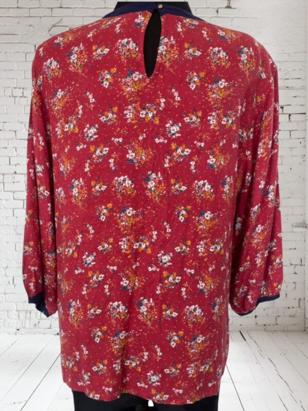 Blusa Pat Primó. Talla 16.