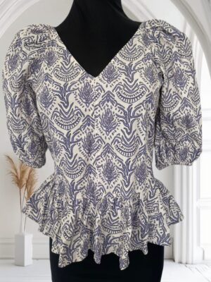 Blusa. Basement. Talla XS.