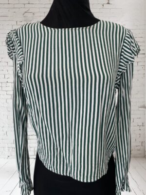 Blusa. Bershka. Talla XS.