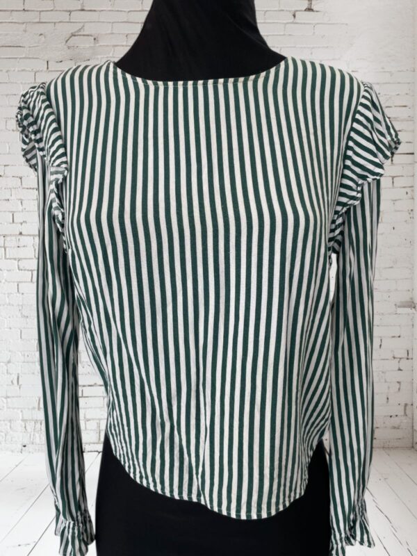 Blusa. Bershka. Talla XS.