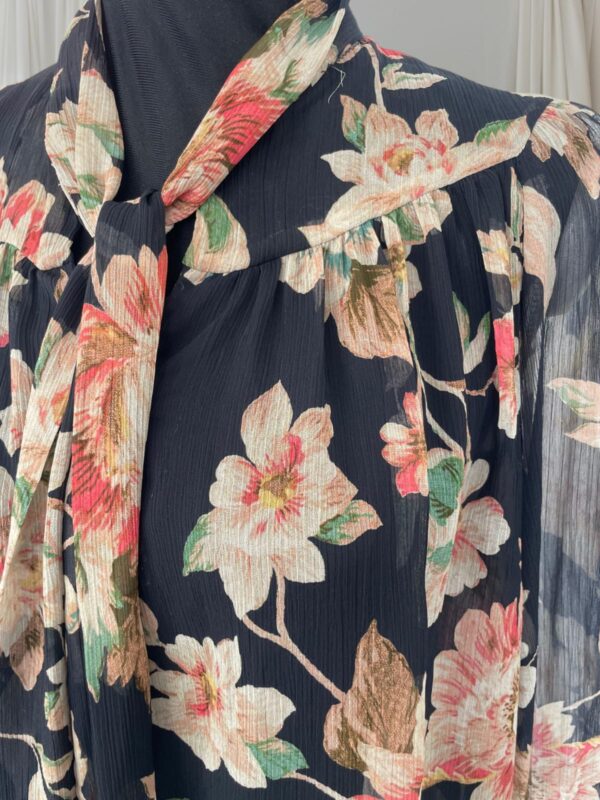 Blusa. Mango. Talla S.